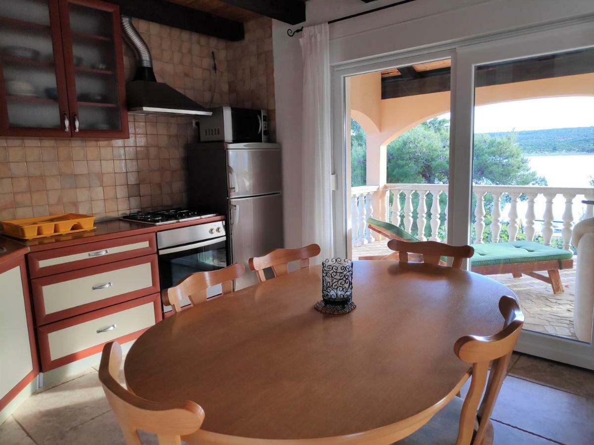 Villa Punta Blava - Beach Front, Ideal For Family Vacation With Kids, Large Terraces With Sea View, Internet, Netflix, No Pets Allowed Obrovac Exteriér fotografie