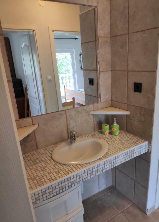 Villa Punta Blava - Beach Front, Ideal For Family Vacation With Kids, Large Terraces With Sea View, Internet, Netflix, No Pets Allowed Obrovac Exteriér fotografie