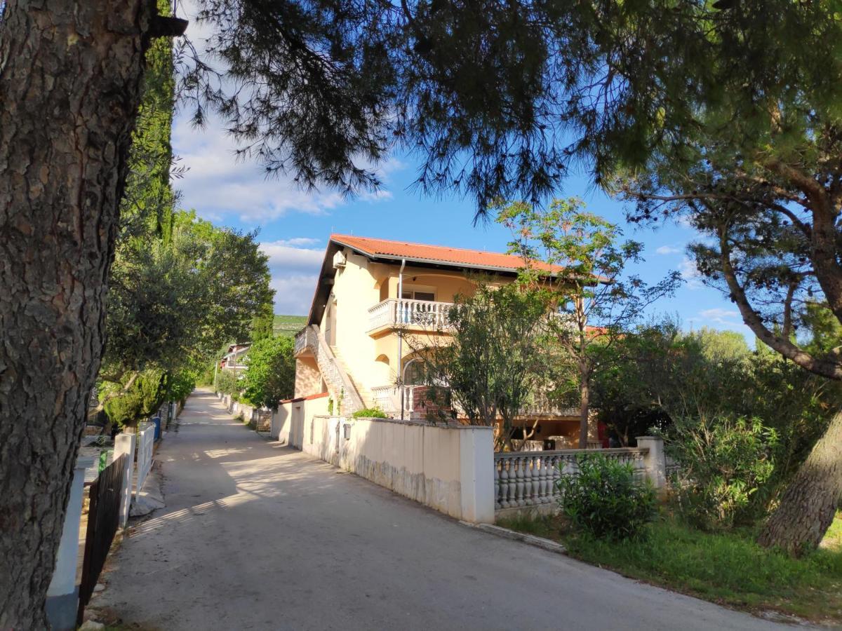 Villa Punta Blava - Beach Front, Ideal For Family Vacation With Kids, Large Terraces With Sea View, Internet, Netflix, No Pets Allowed Obrovac Exteriér fotografie